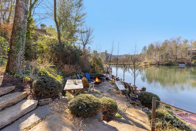 100 The Pinnacle Drive 5, Sapphire, NC 28774