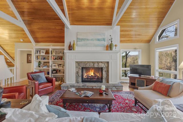 100 The Pinnacle Drive 5, Sapphire, NC 28774