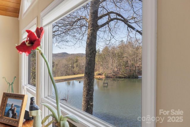 100 The Pinnacle Drive 5, Sapphire, NC 28774