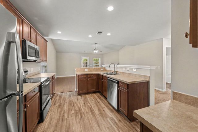 134 Mcgrady Drive, Ladson, SC 29456