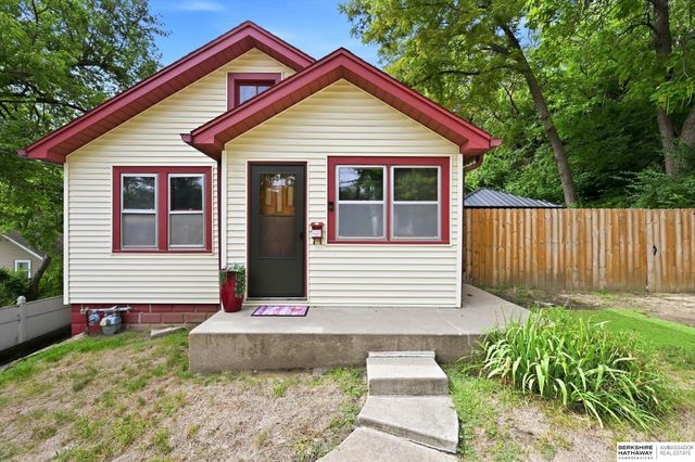 710 Cook Avenue, Council Bluffs, IA 51503