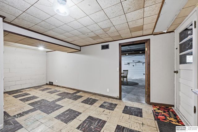710 Cook Avenue, Council Bluffs, IA 51503