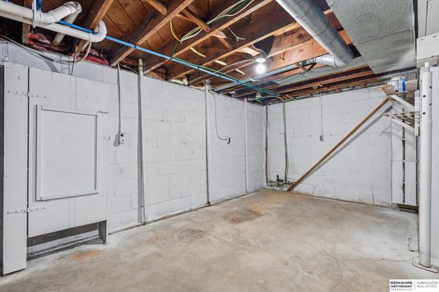 710 Cook Avenue, Council Bluffs, IA 51503