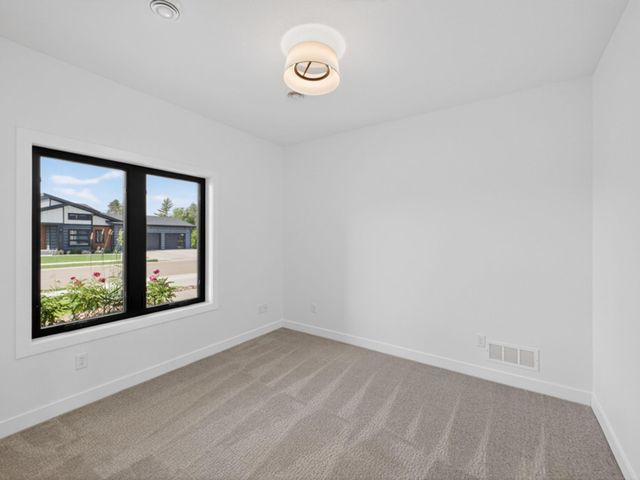 3235 Bella Terra Road NE, Rochester, MN 55906