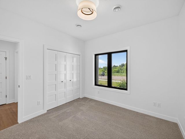 3235 Bella Terra Road NE, Rochester, MN 55906