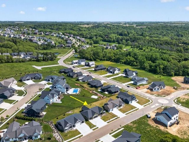 3235 Bella Terra Road NE, Rochester, MN 55906