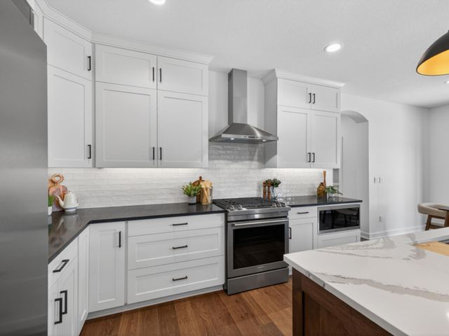 3235 Bella Terra Road NE, Rochester, MN 55906
