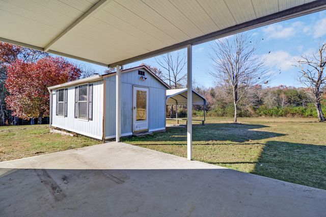 250 Skyline Dr, Jamestown, TN 38556