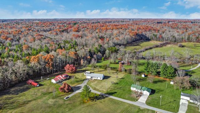 250 Skyline Dr, Jamestown, TN 38556
