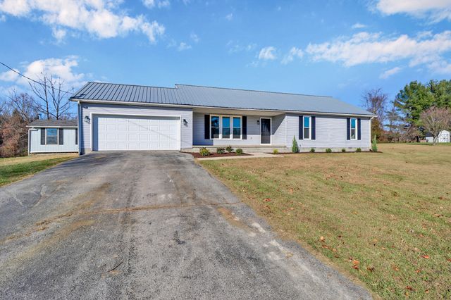 250 Skyline Dr, Jamestown, TN 38556