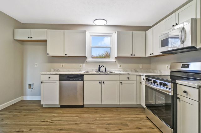 250 Skyline Dr, Jamestown, TN 38556