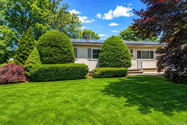15 Edwin Avenue, Patchogue, NY 11772