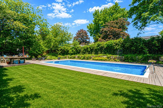 15 Edwin Avenue, Patchogue, NY 11772
