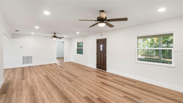 4725 DEL RIO WAY S, Gulfport, FL 33711
