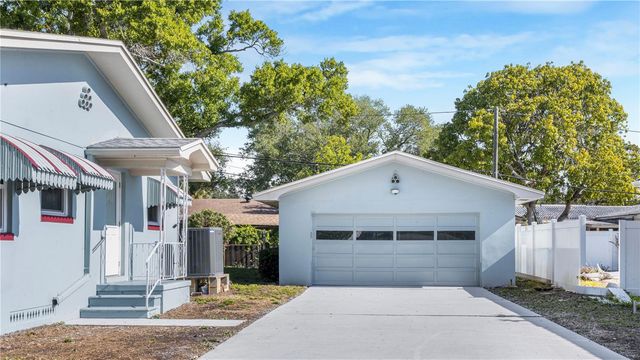 4725 DEL RIO WAY S, Gulfport, FL 33711