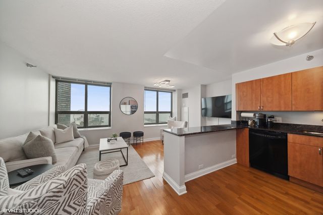 474 N Lake Shore Drive 2106, Chicago, IL 60611