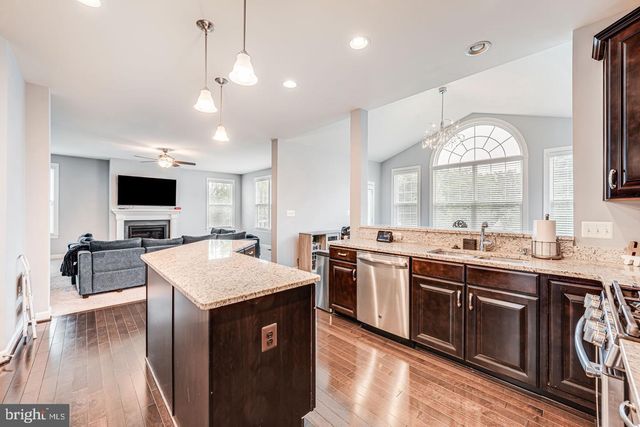 3104 REACH EAGLE CT, Woodbridge, VA 22191