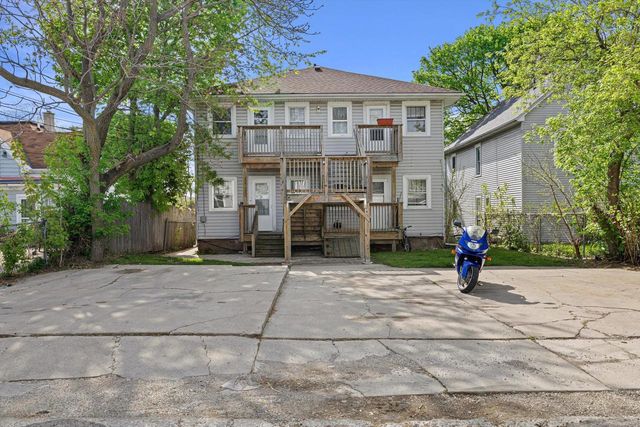 2016 Kinzie AVENUE, Racine, WI 53405