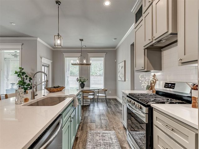 4805 Hambletonian Lane, Mustang, OK 73064
