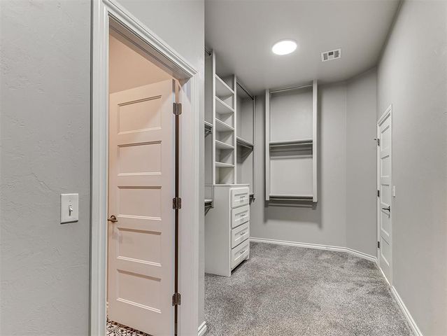 4805 Hambletonian Lane, Mustang, OK 73064