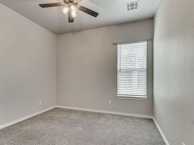 4805 Hambletonian Lane, Mustang, OK 73064