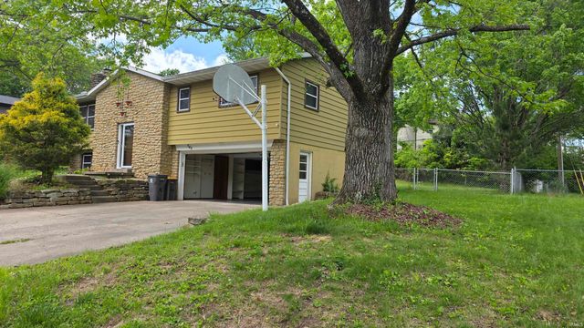 549 N Park Ridge Road, Bloomington, IN 47408