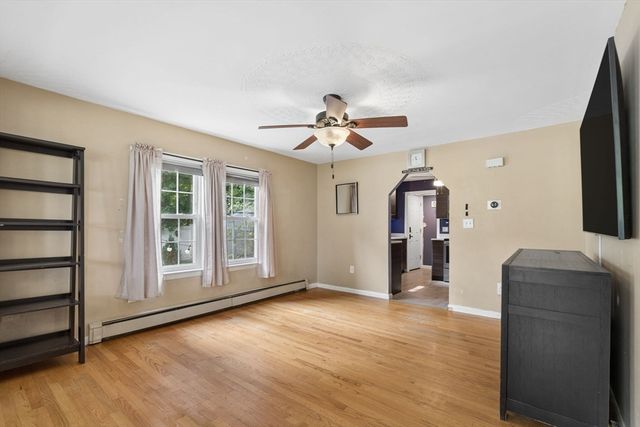 70 Mirror Lake Ave 70, Norfolk, MA 02056