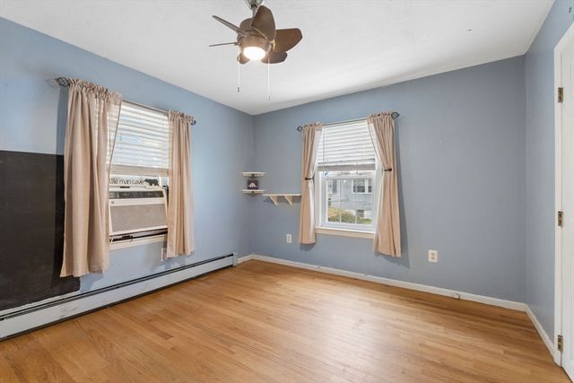 70 Mirror Lake Ave 70, Norfolk, MA 02056