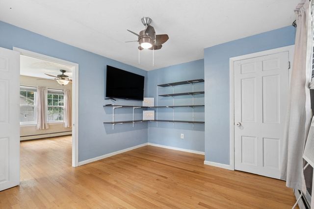 70 Mirror Lake Ave 70, Norfolk, MA 02056