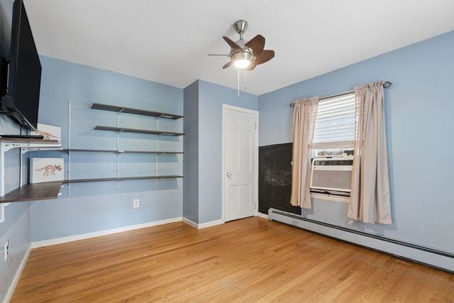 70 Mirror Lake Ave 70, Norfolk, MA 02056