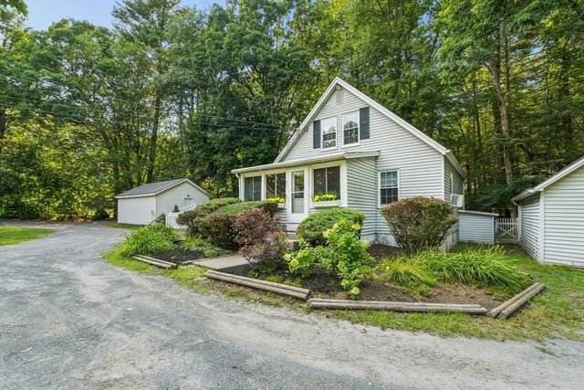 70 Mirror Lake Ave 70, Norfolk, MA 02056