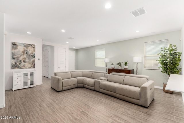 16852 W EVERGREEN Road, Waddell, AZ 85355