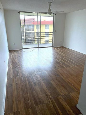 3490 Foxcroft Road 317, Miramar, FL 33025