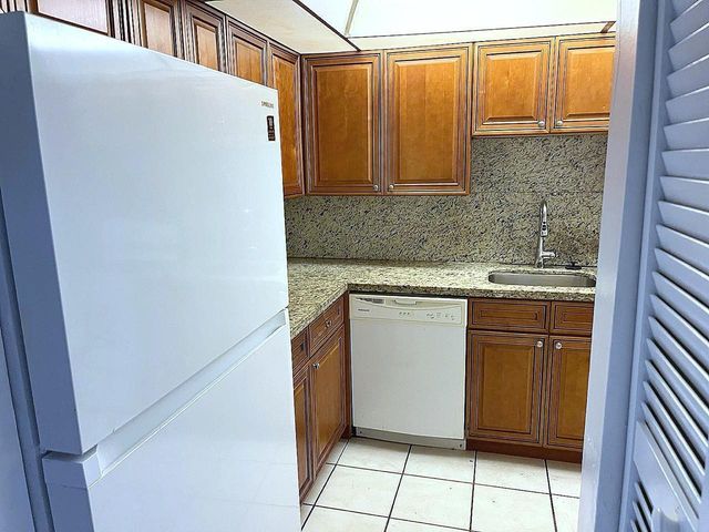 3490 Foxcroft Road 317, Miramar, FL 33025