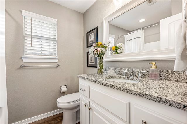 3900 W Mountain View Drive, Fayetteville, AR 72704