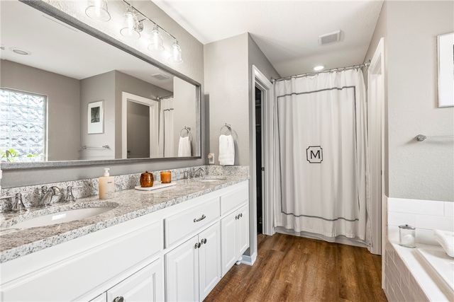 3900 W Mountain View Drive, Fayetteville, AR 72704