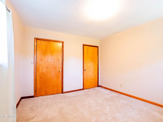 156 Pyne Hills Drive, Rogersville, TN 37857