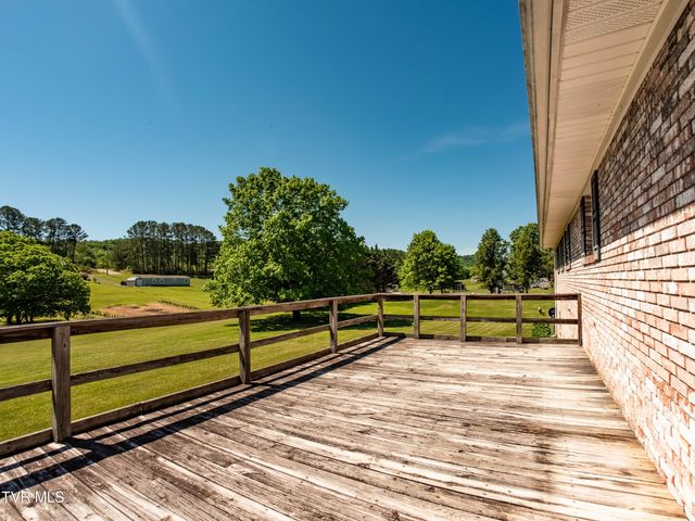 156 Pyne Hills Drive, Rogersville, TN 37857
