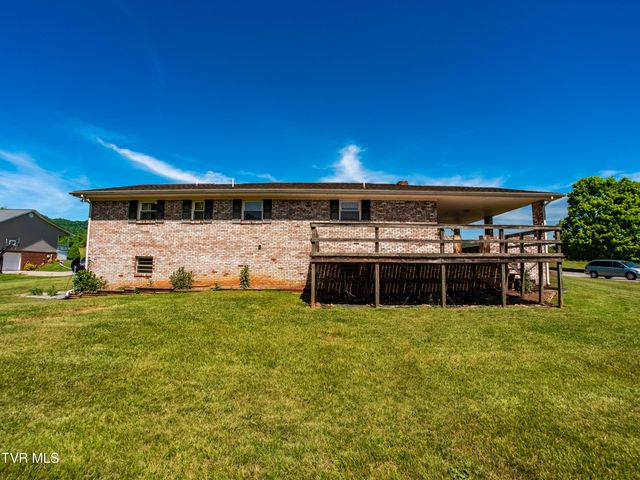 156 Pyne Hills Drive, Rogersville, TN 37857