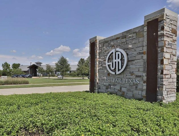 2819 Orange Leaf Drive, Fulshear, TX 77423
