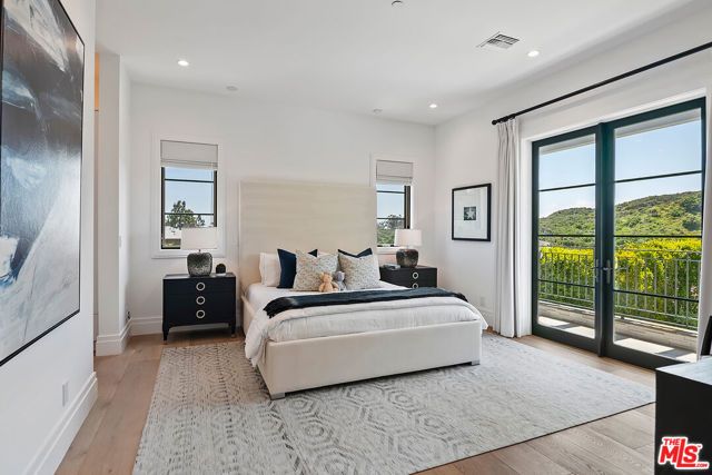 1545 Amalfi Drive, Pacific Palisades (los Angeles), CA 90272