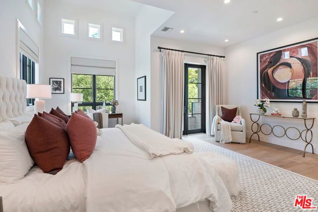 1545 Amalfi Drive, Pacific Palisades (los Angeles), CA 90272