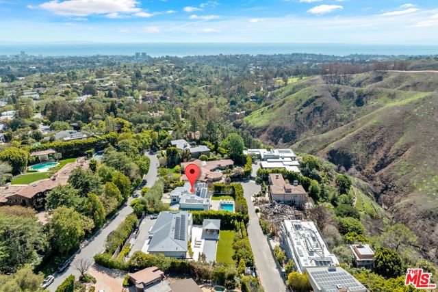 1545 Amalfi Drive, Pacific Palisades (los Angeles), CA 90272