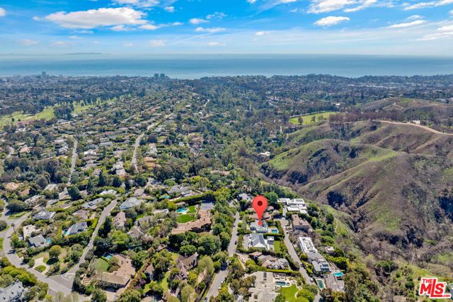 1545 Amalfi Drive, Pacific Palisades (los Angeles), CA 90272