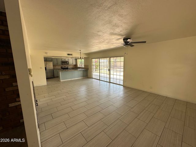 5201 W IRONWOOD Drive, Glendale, AZ 85302