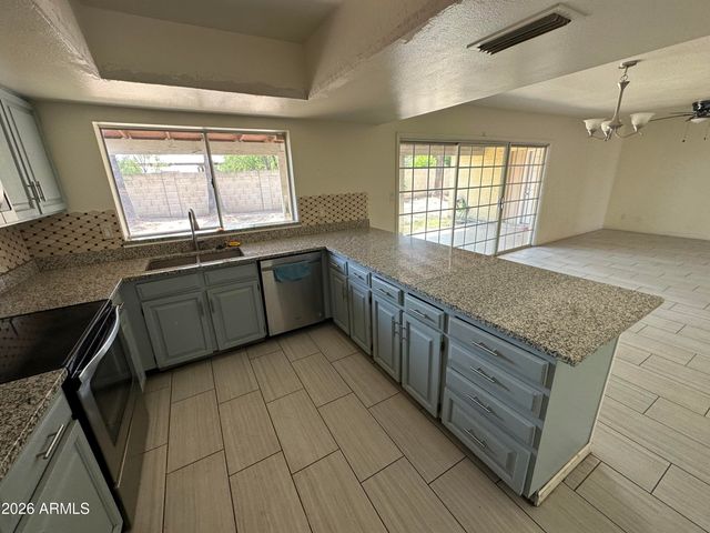 5201 W IRONWOOD Drive, Glendale, AZ 85302