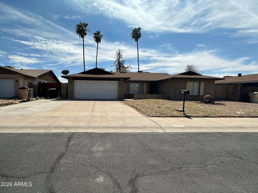 5201 W IRONWOOD Drive, Glendale, AZ 85302