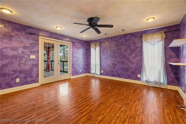 1401 N 6th Street, Van Buren, AR 72956