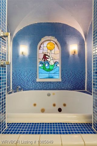 1401 N 6th Street, Van Buren, AR 72956