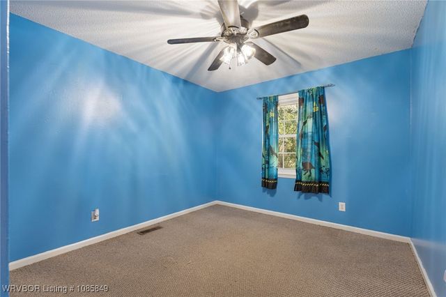 1401 N 6th Street, Van Buren, AR 72956